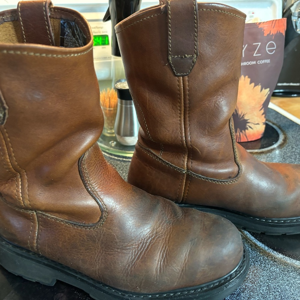 Wolverine  Mens Brown Leather Soft Toe Work Boot Oil Slip Resistant Since 1883 - Picture 3 of 11